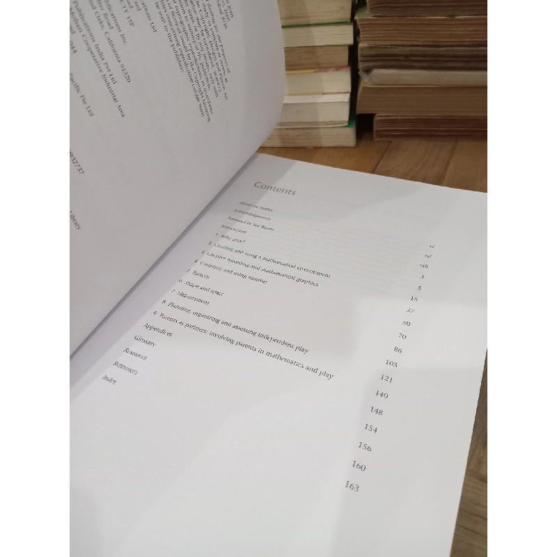 Mathematics through play in the early years - Kate Tucker 789122