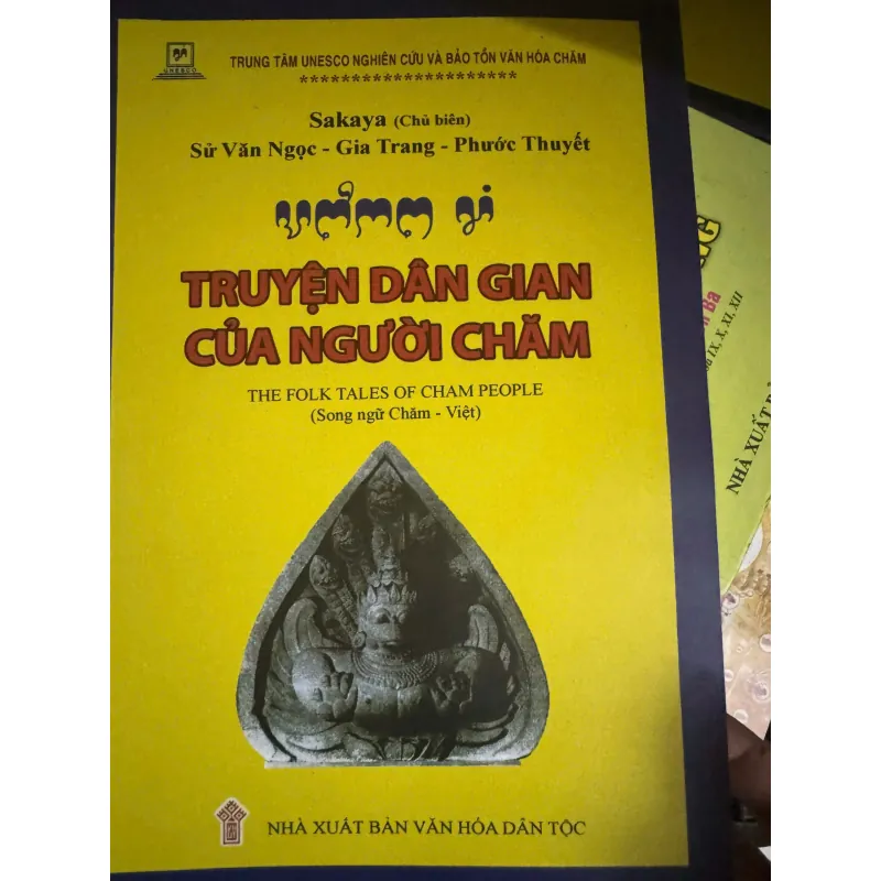 SÁCH TRUYỆN DÂN GIAN CỦA NGƯỜI CHĂM 50K 1038144