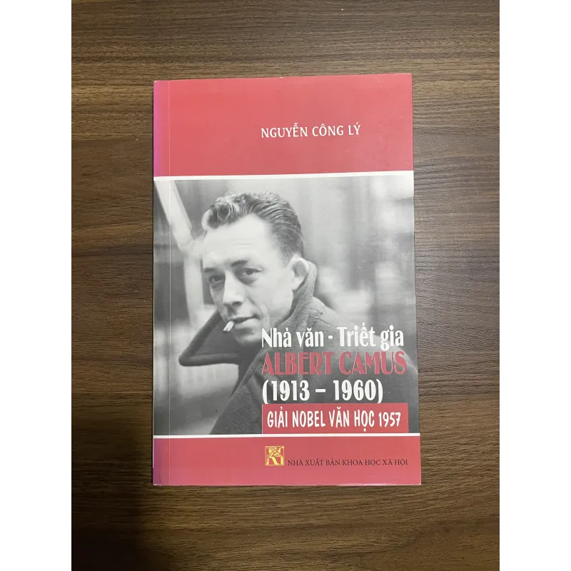 Nhà văn - Triết gia Albert Camus  933867