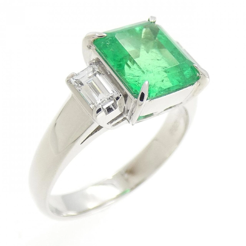 Nhẫn Emerald PT900 2.25CT 669837