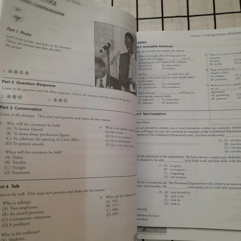 TOEIC test prepare 3-4th ed. 600 essential words. BARRON'S. Dr Lin Loughheed. Firstnews 735041