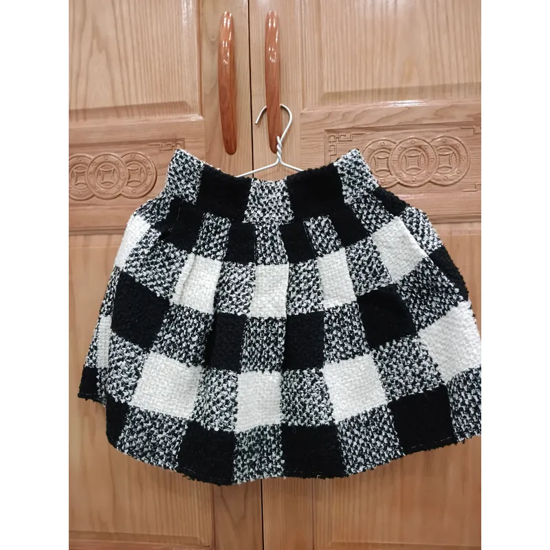 Chân váy kẻ caro có quần bên trong dưới 45kg 722809