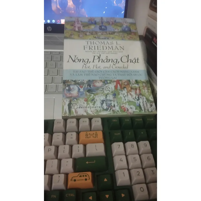 Nóng, Phẳng, Chật 1037058