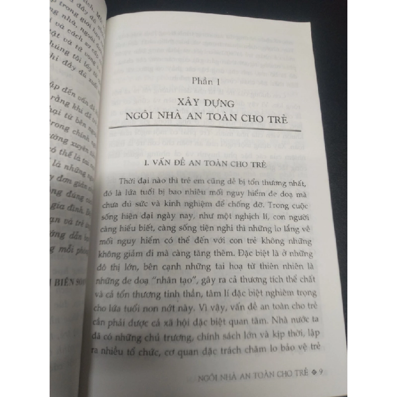 Ngôi Nhà An Toàn Cho Trẻ Quyển 1 mới 80% ố nhẹ 2009 HCM2405 Nam Hồng, Dương Phong, Trần Thị Ngọc Lan SÁCH MẸ VÀ BÉ 154921