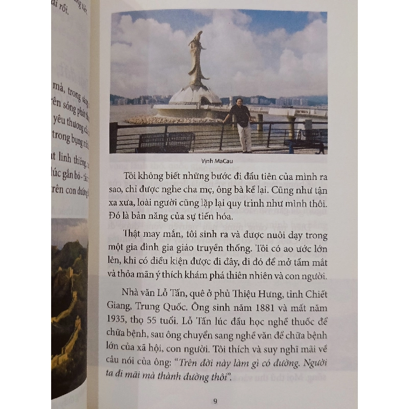 Thế giới sau những bước chân - Đàm Quang Hoàng Hải 778553