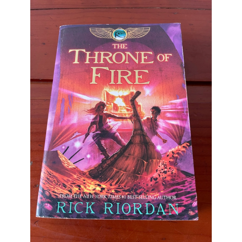 The throne of fire Rick Riordan 539577