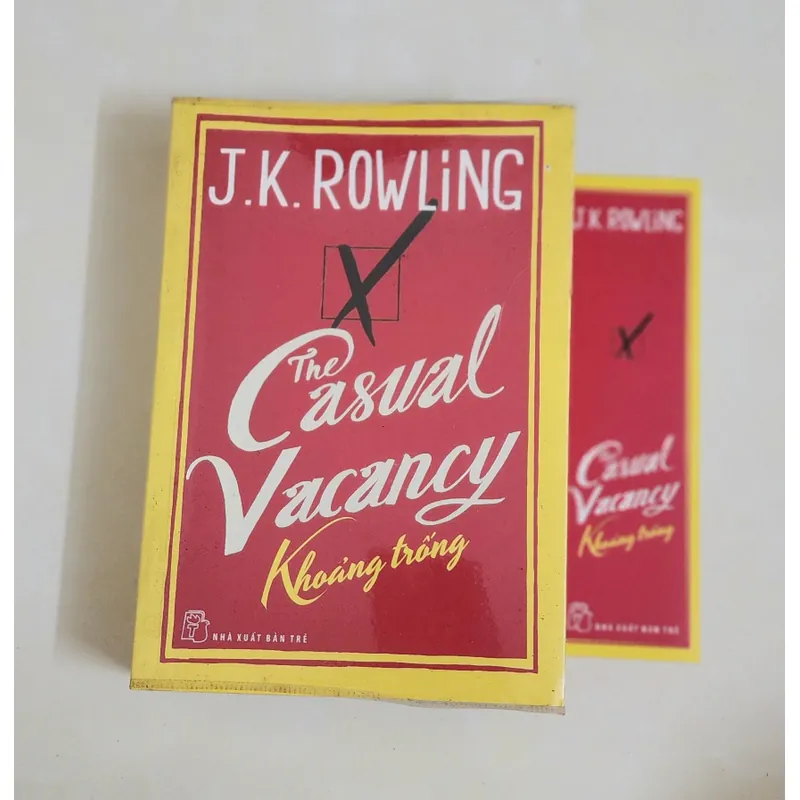 Tiểu thuyết KHOẢNG TRỐNG - J. K. Rowling  733106