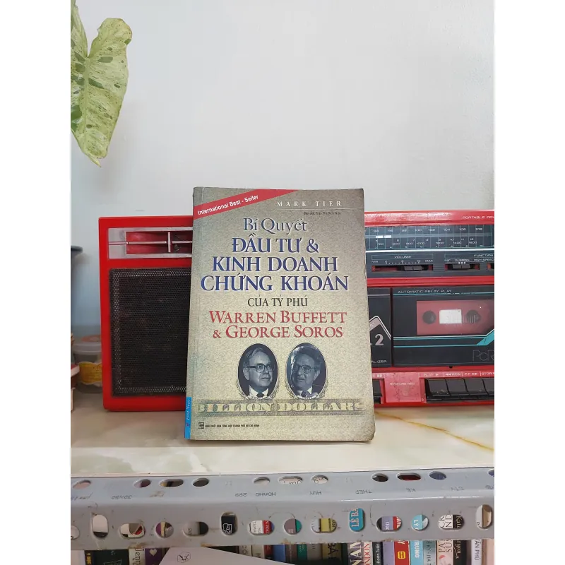 BÍ QUYẾT ĐÀU TƯ VÀ KINH DOANH CHỨNG KHOÁN CỦA WAREN BUFFET  1005736