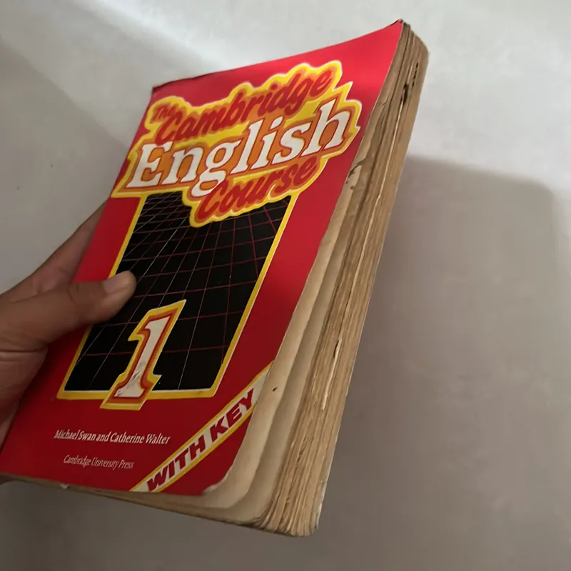 Cambridge English Course (3 cuốn) 563085