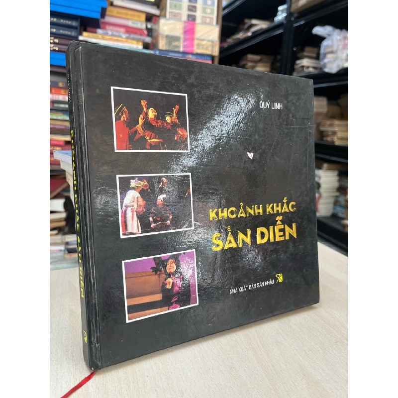 Khoảnh khắc sàn diễn - Quý Linh 752594