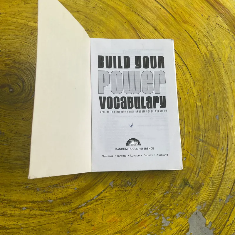 BUILD YOUR POWER VOCABULARY 561834