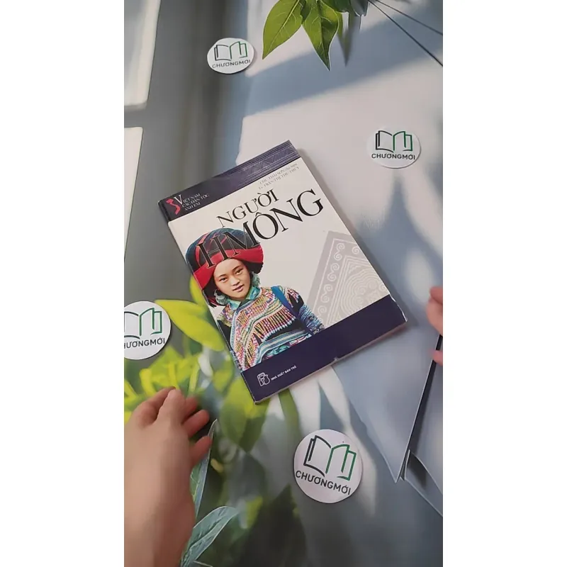 Người H'mông - Chu Thái Sơn & Trần Thị Thu Thủy 1018826