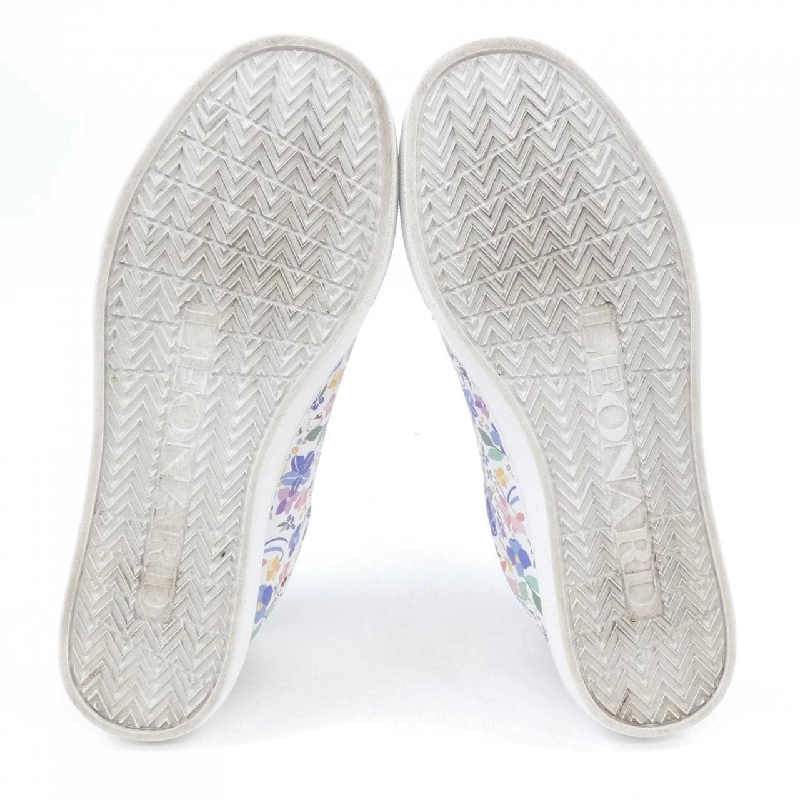 Giày sneaker LEONARD HELLO KITTY - Hàng hiệu Authentic 829538