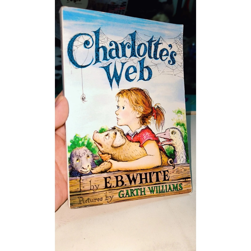 Charlottes's web by E.B White 474775