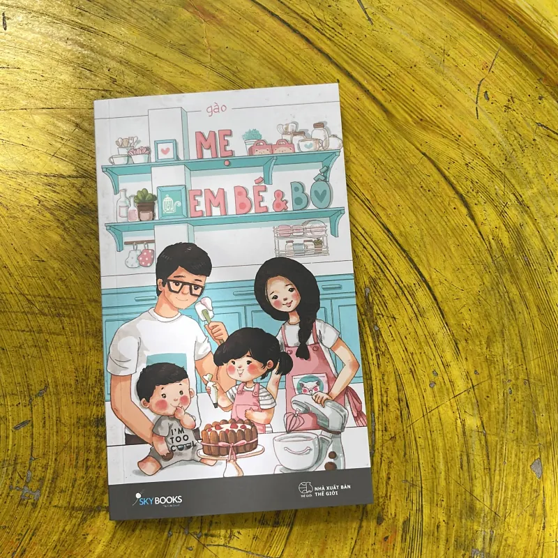 MẸ EM BÉ & BỐ - GÀO 744975