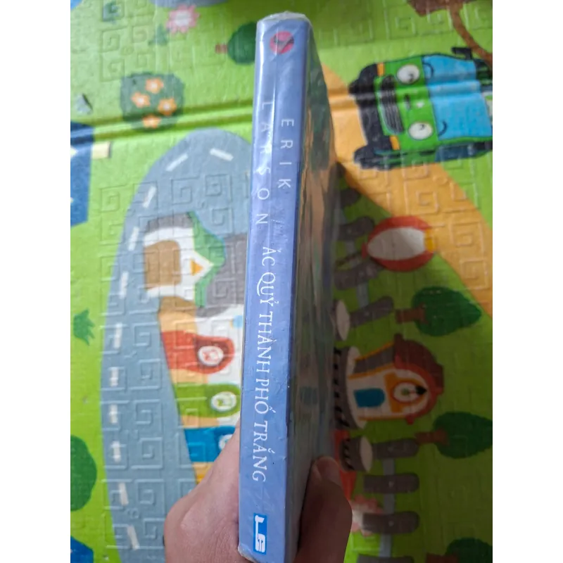 Ác Quỷ Thành Phố Trắng 1044679