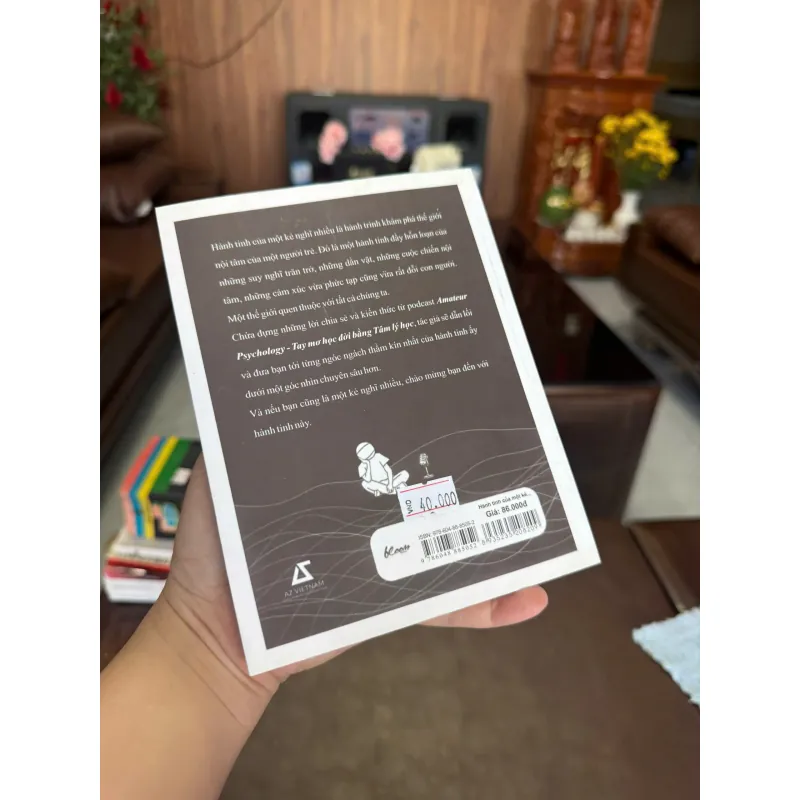 HÀNH TINH CỦA MỘT KẺ NGHĨ NHIỀU – DÀNH CHO NHỮNG NGƯỜI SỐNG NHIỀU TRONG NỘI TÂM- K2 997229