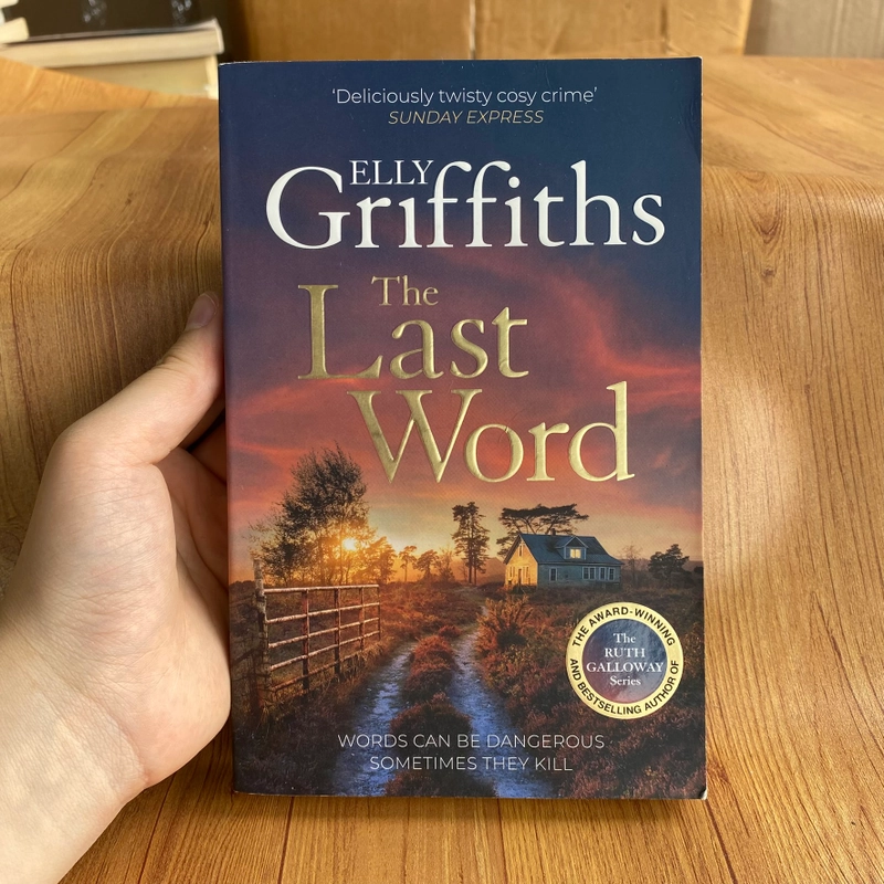 (Tiếng Anh) The Last Word - By Elly Griffiths - Lion Bookstore Sách ngoại văn cũ 469460