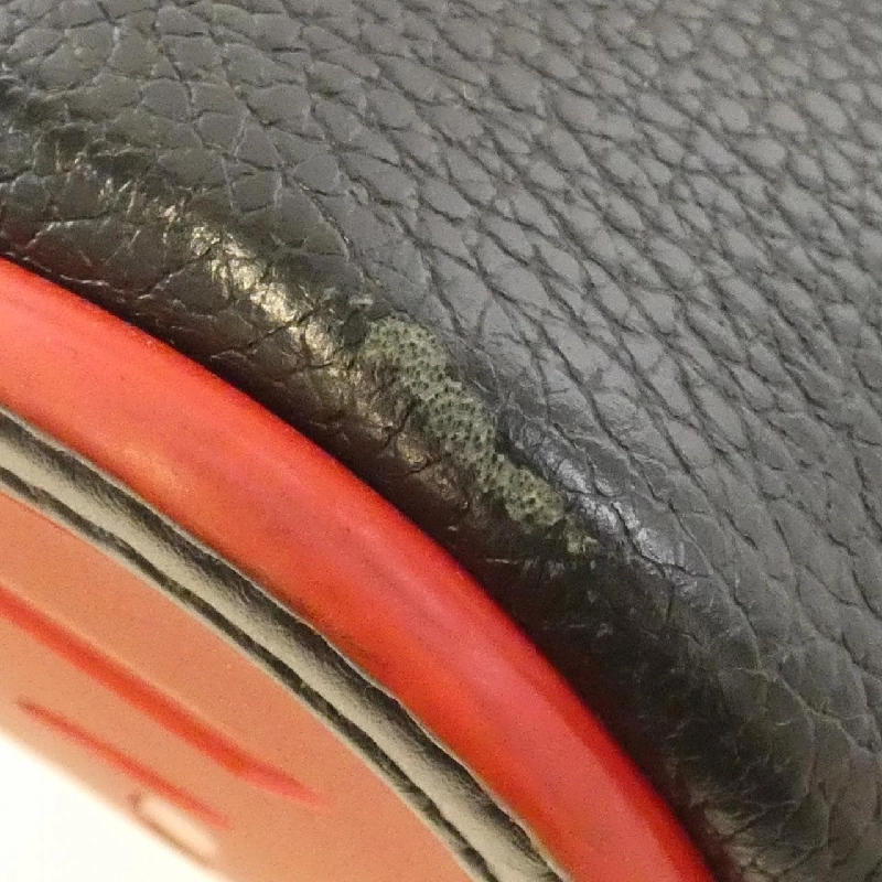 Túi Christian Louboutin - Hàng hiệu Chính hãng 770298