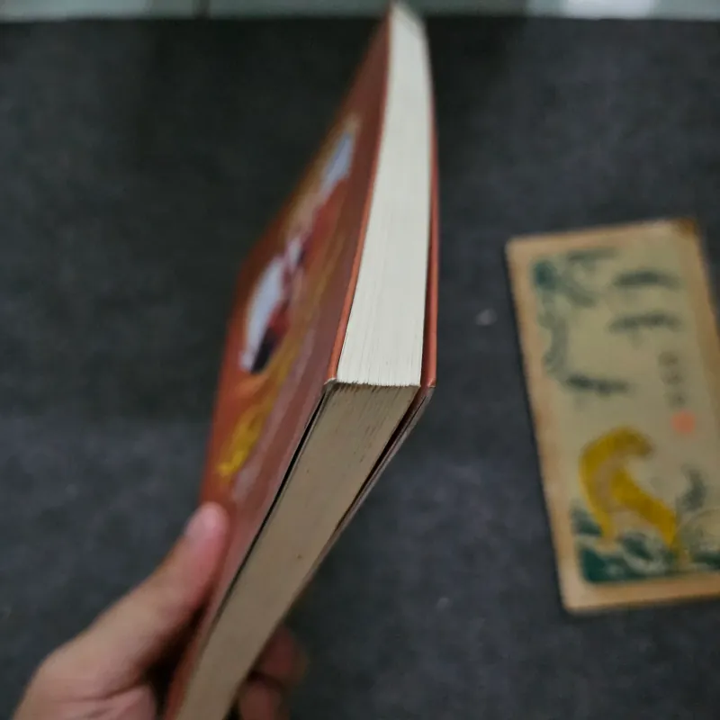 Thích nhất hạnh người thắp sáng con đường tỉnh thức 753108