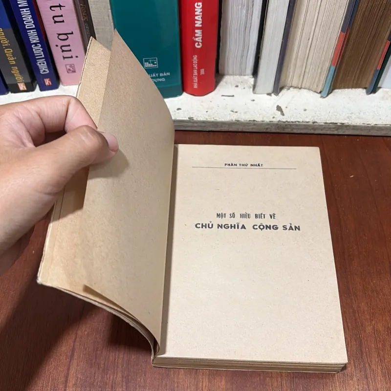II Tài Liệu Học Tập: Lý Luận Và Chính Trị (Tập 1) - Chương Trình Cơ Sở - 1976 777766