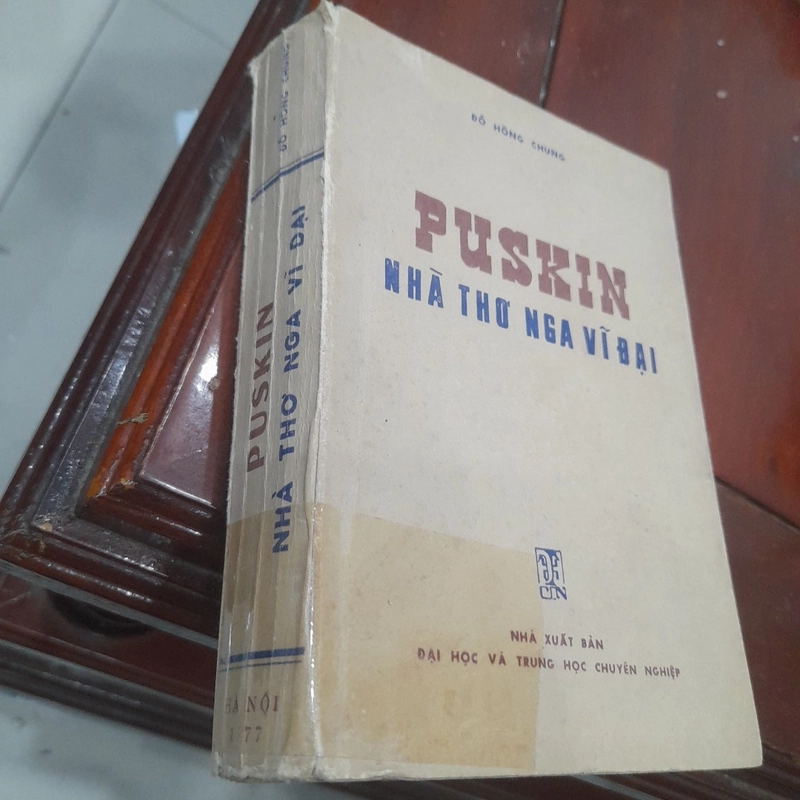 PUSKIN Nhà thơ Nga vĩ đại 469350