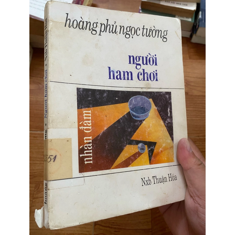 NGƯỜI HAM CHƠI 501671