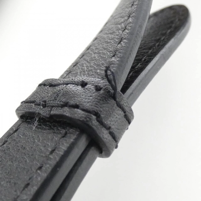 Túi xách vai Celine C Charm Medium 188353BFH 608469