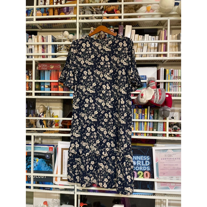 Đầm đen bông, size M 521311