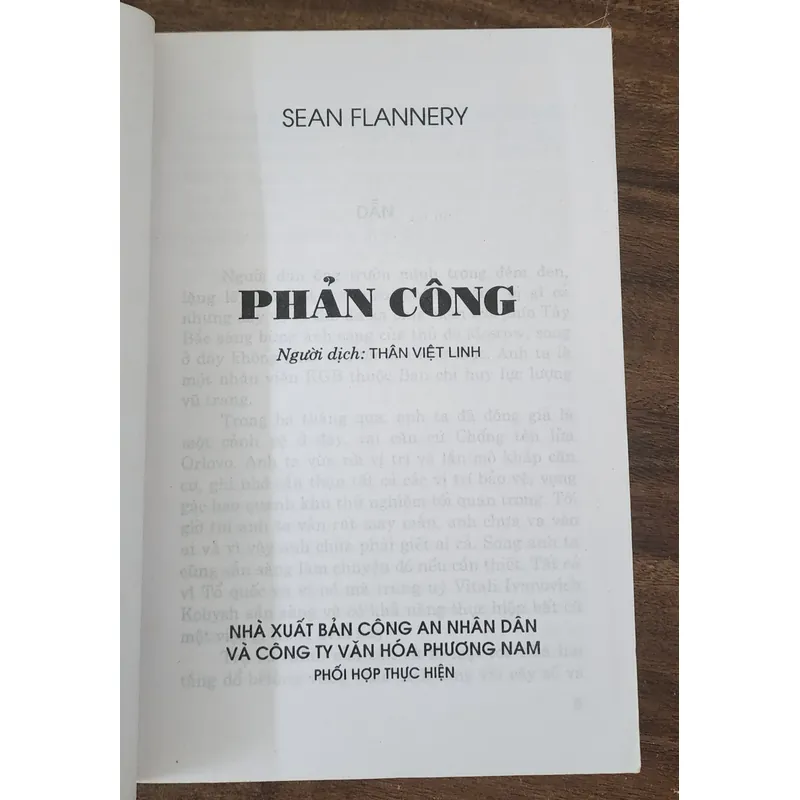 Tiểu thuyết PHẢN CÔNG (Sean Flannery) - 534 trang 720636