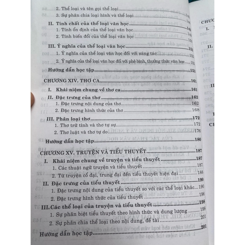 Giáo Trình Lí Luận Văn Học (Trọn Bộ) - Trần Đình Sử 501382