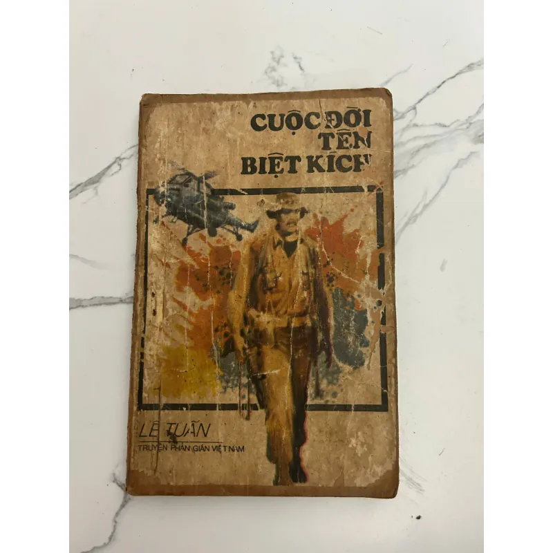 Cuộc đời tên biệt kích – Lê Tuấn 989900