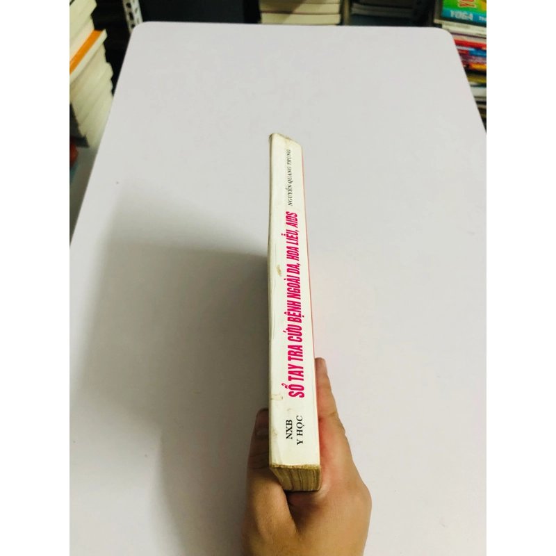 SỔ TAY TRA CỨU BỆNH NGOÀI DA - DA LIỄU - AIDS 539441