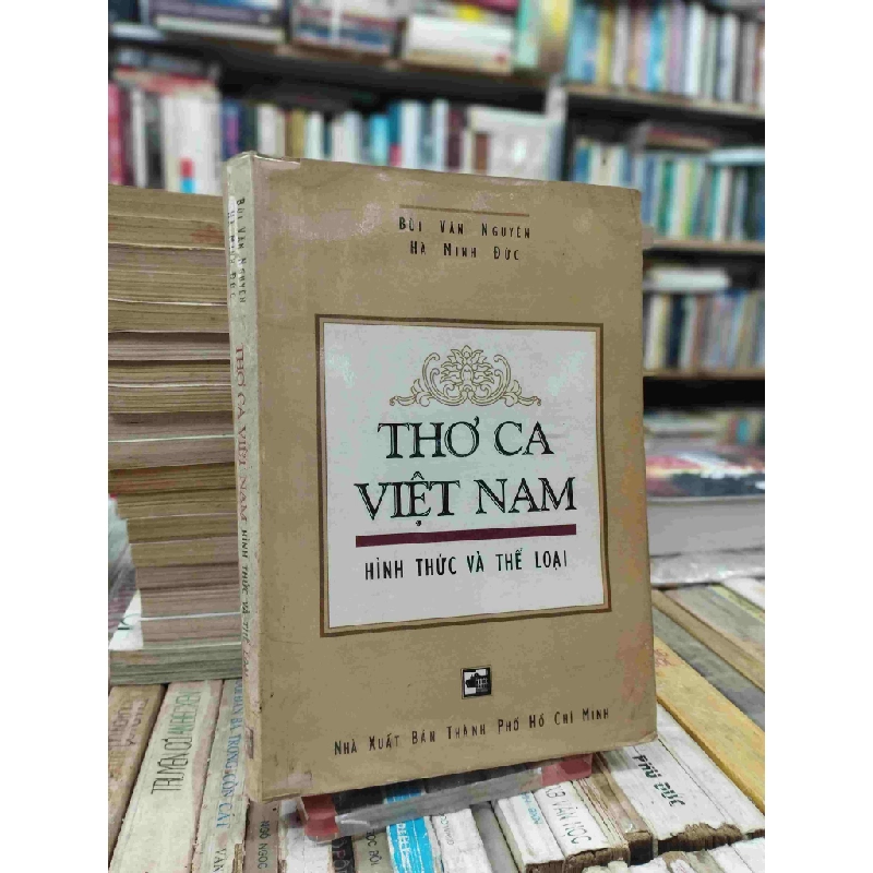 Thơ ca Việt Nam: hình thức và thể loại - Bùi Văn Nguyên và Hà Minh Đức 126056
