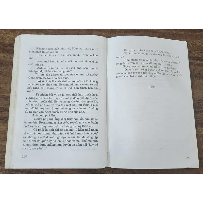 Tiểu thuyết trinh thám của nữ nhà văn Agatha Christie: TỘI LỖI DƯỚI ÁNH MẶT TRỜI (295 tr) 717886