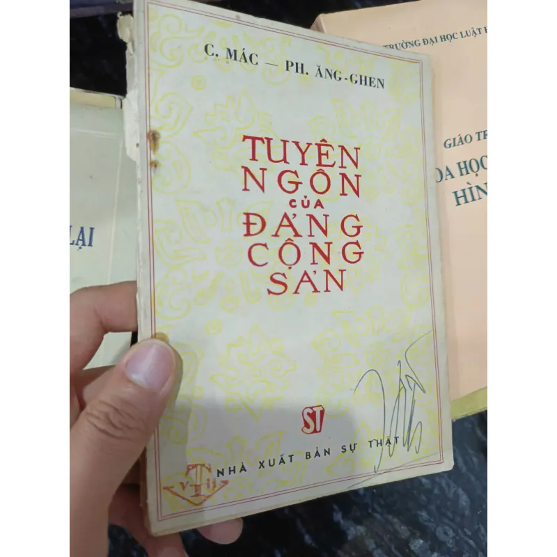 Tuyên ngôn của Đảng Cộng sản – C. Mác và F. Ăng-ghen 1017987