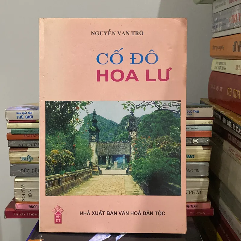 CỐ ĐÔ HOA LƯ (XB 2010) 597872