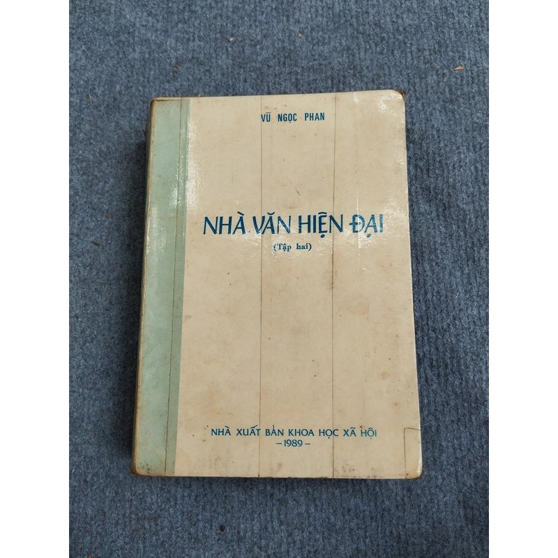 NHÀ VĂN HIỆN ĐẠI (TẬP HAI) - VŨ NGỌC PHAN 517549