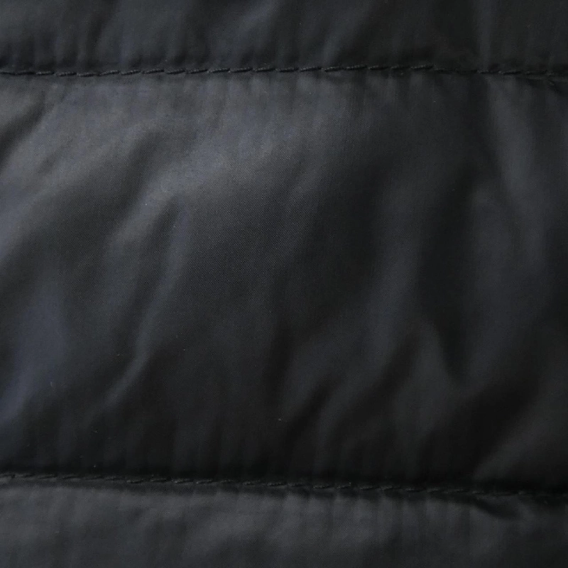 Áo khoác lông vũ MONCLER 640230