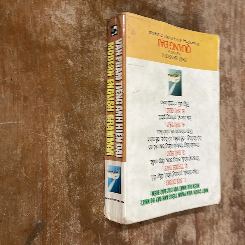 VĂN PHẠM TIẾNG ANH HIỆN ĐẠI- NGUYỄN XUÂN CHINH 675081