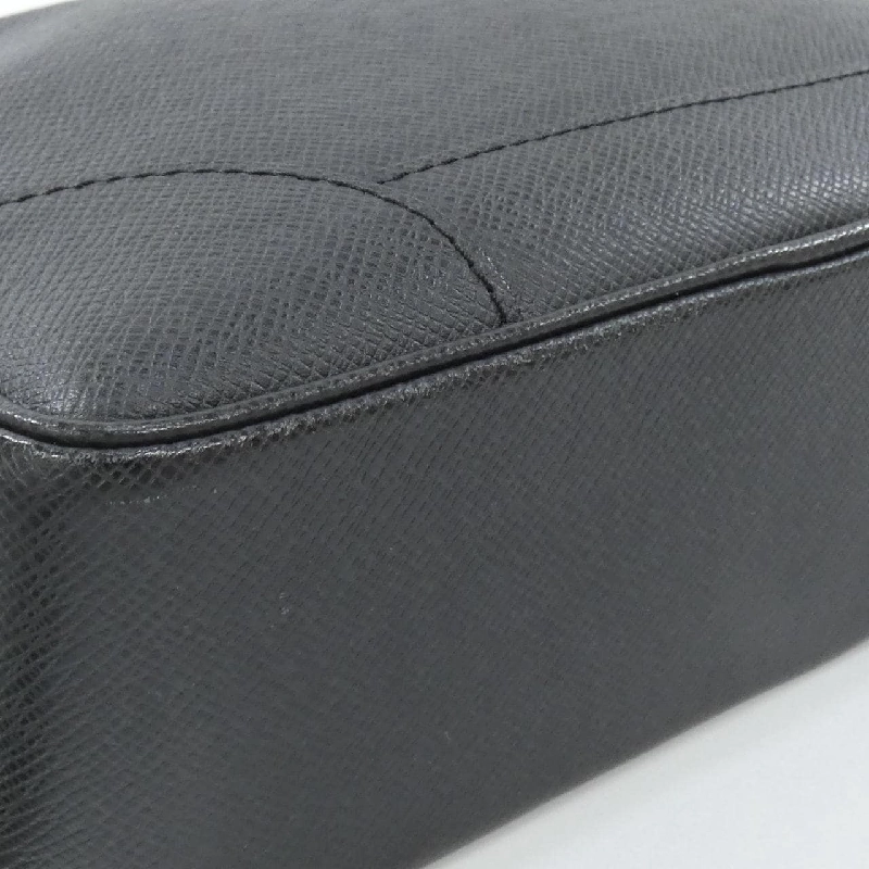 Túi xách tay Louis Vuitton Taiga Pavel M31142 - Hàng hiệu chính hãng 801192