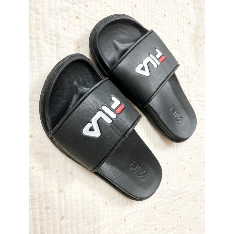 Dép secondhand hiệu Fila 16232