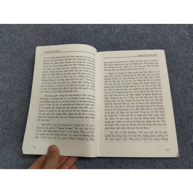 NGƯỜI THẦY ĐẦU TIÊN 478687