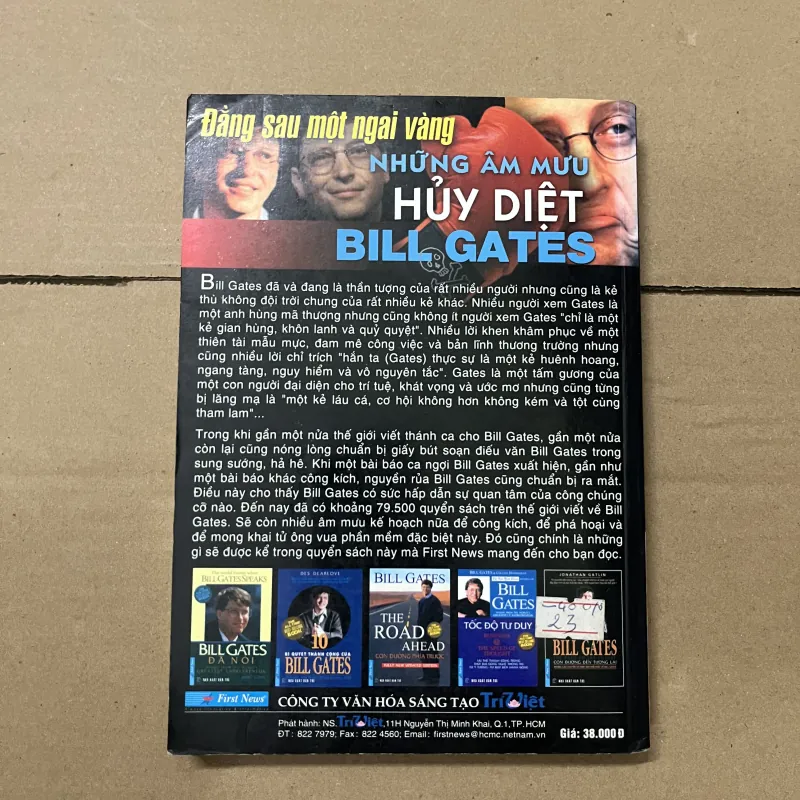 Đằng sau một ngai vàng 1019699