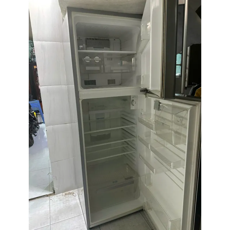Thanh lý tủ lạnh Electrolux 311 lít 928771