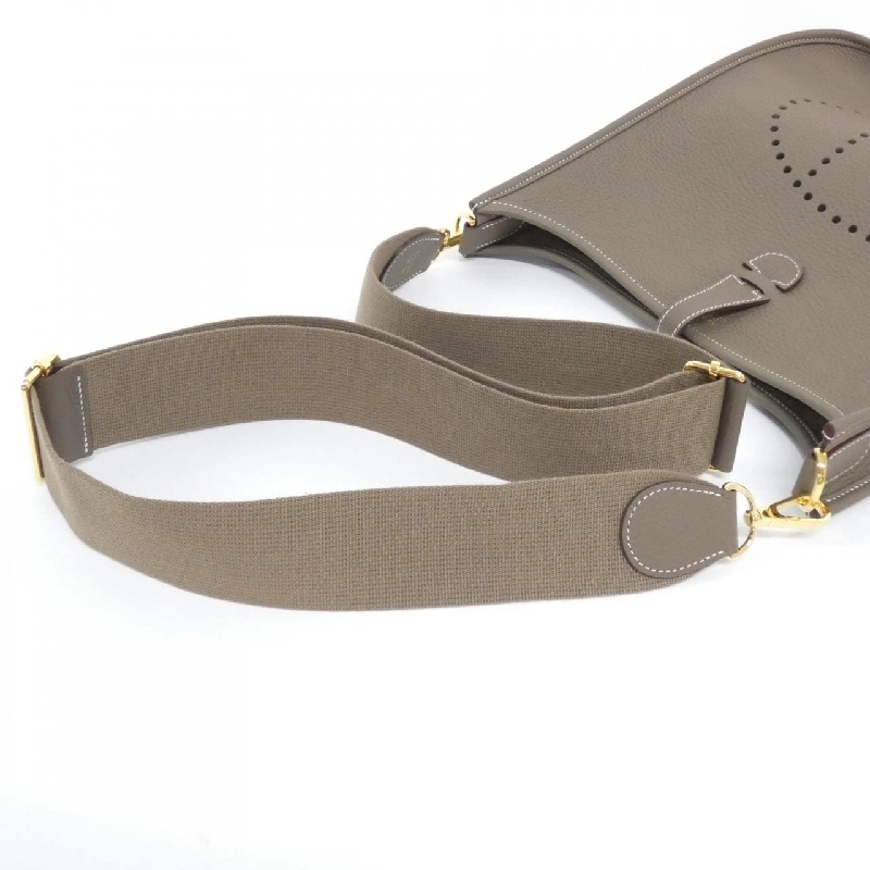 Túi đeo vai Hermès Évelyne 3 PM 056277CC 611843