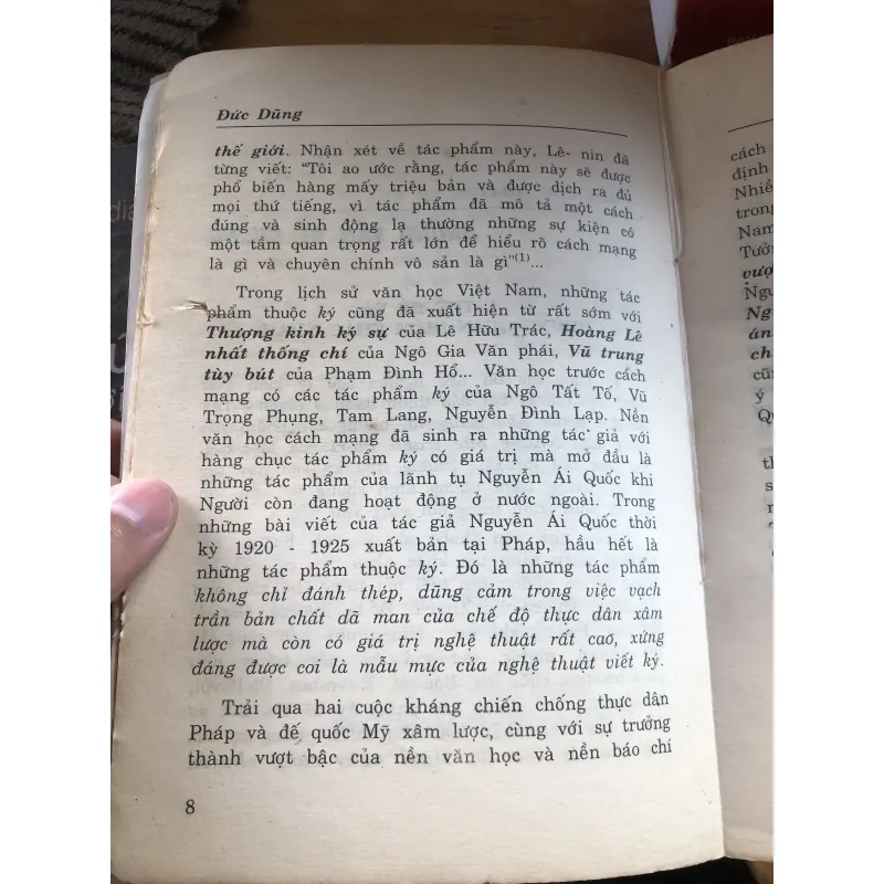 Các thể ký báo chí 1021472