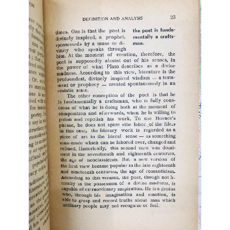 Introduction to Literature and Prose Fiction - Doãn Quốc Sỹ 126123