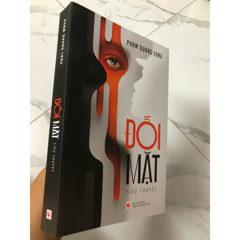 Đối mặt - Phạm Quang Long 997190