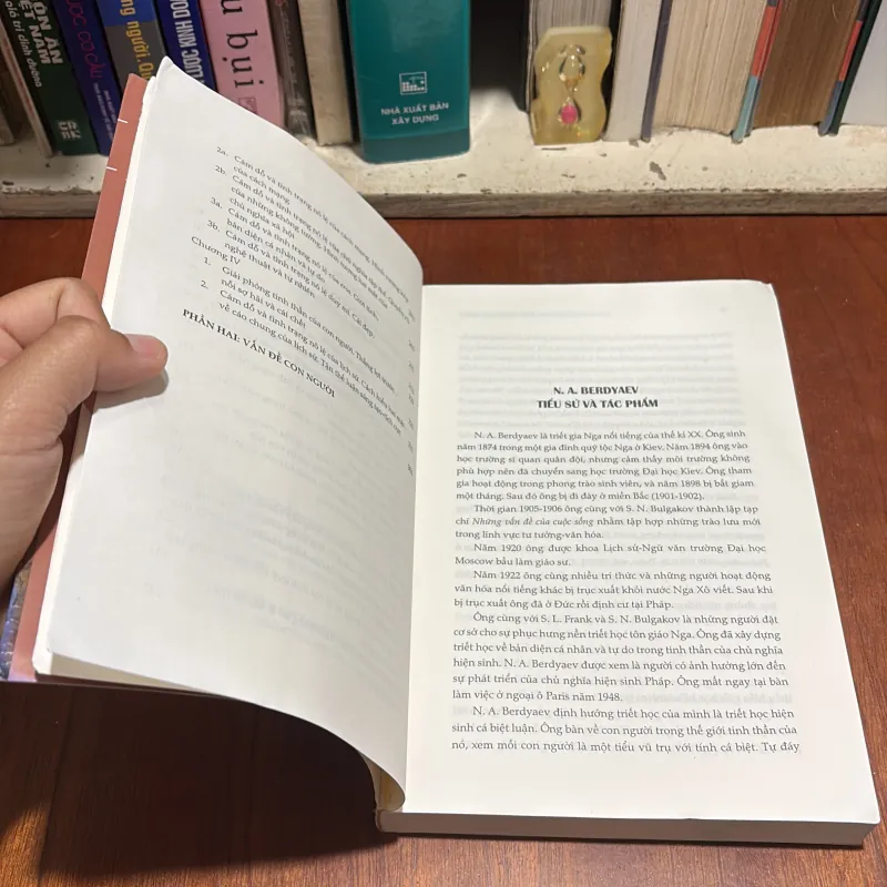 II Triết Học: Con Người Trong Thế Giới Tinh Thần - NIKOLAI ALEXANDROVICH BERDYAEV - 2017 907633